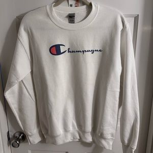 White off brand Champion hoodie
